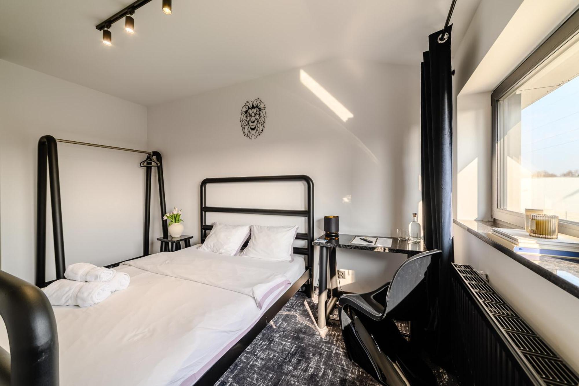 Golden Lion House Bed&Breakfast Rumia Eksteriør bilde